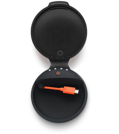 c0_JBL Headphones Charging Case